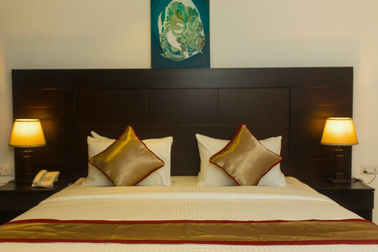 Saveira Colombo Hotel Luaran gambar