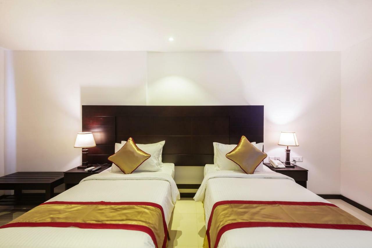 Saveira Colombo Hotel Luaran gambar
